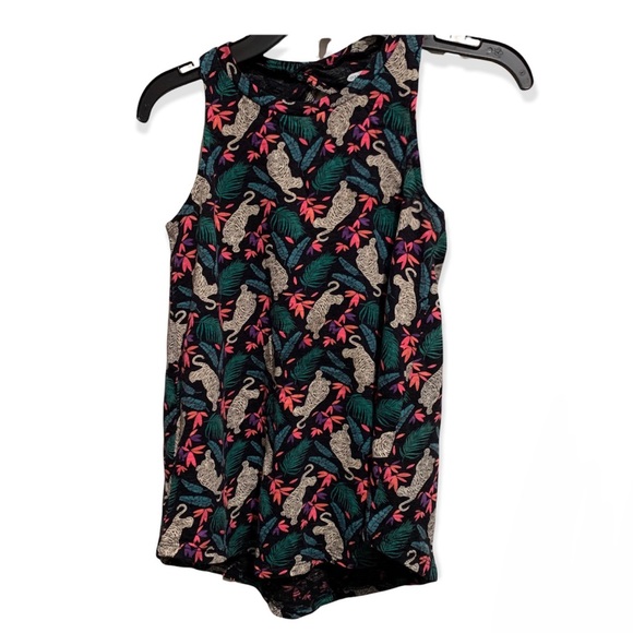 Old Navy Twist Back Tank - Picture 1 of 5